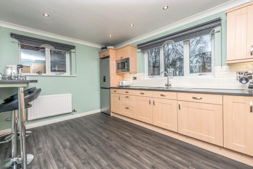 Owler Meadows, Heckmondwike, WF16 photo 4