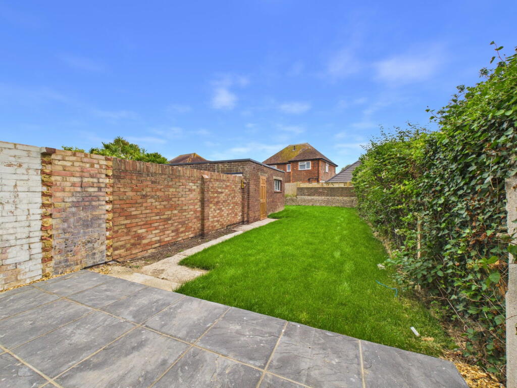 House in Worthing, West Sussex - View 2