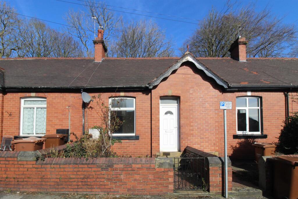 Main image of property: Sunnybank Street, Ossett