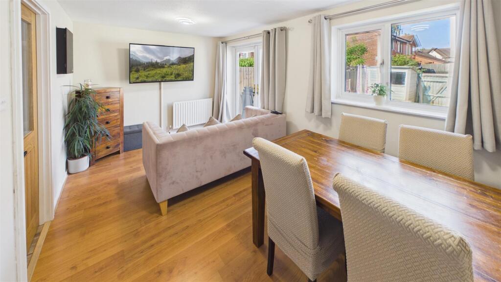 House in Dudley, West Midlands - View 6