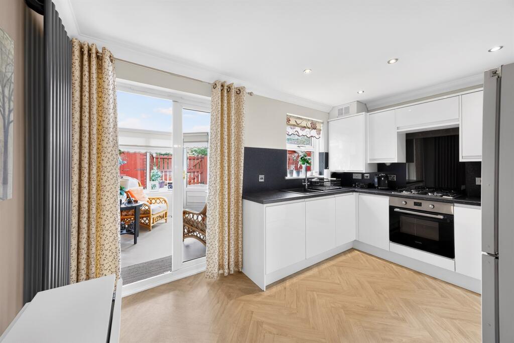 House in Paisley, Renfrewshire - View 2