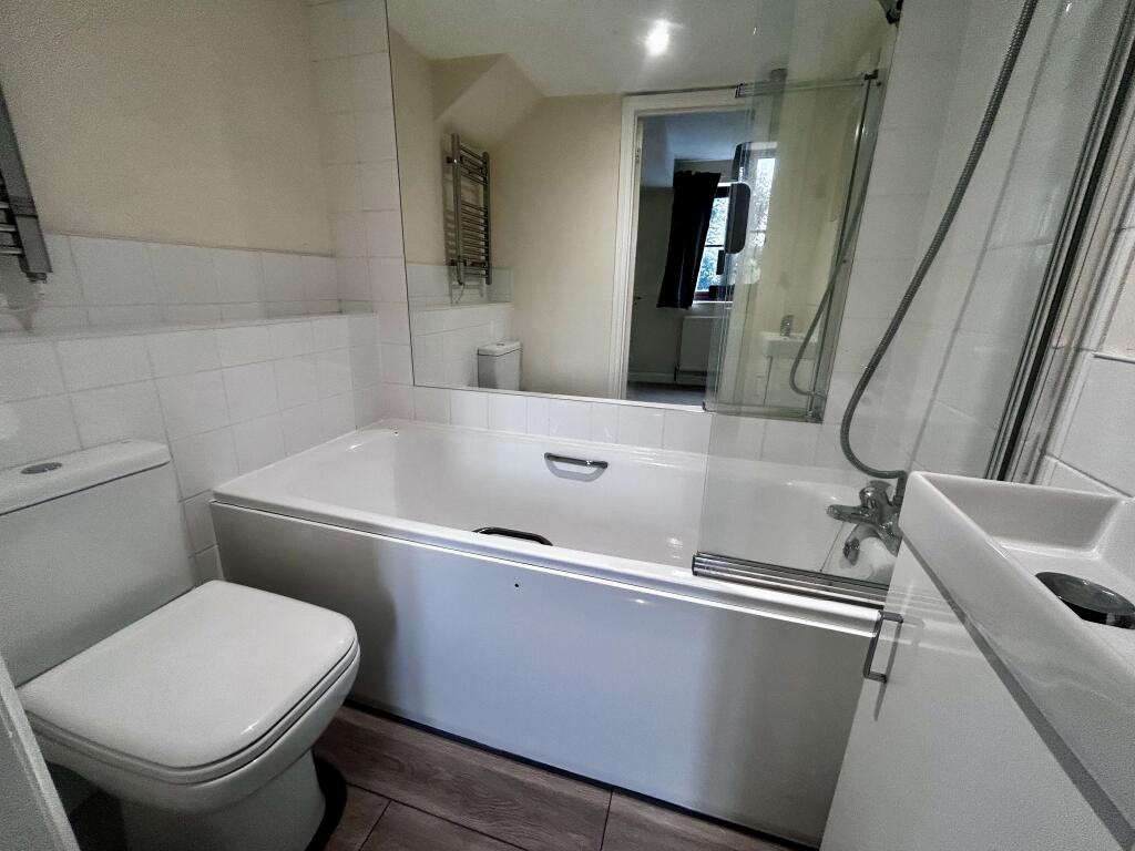 House in Reading - View 5