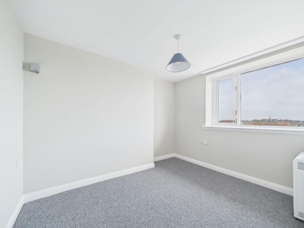 Flat 43 Burlington East Mansions, 11 Owls Road, Bournemouth, Dorset, BH5 1AT – další