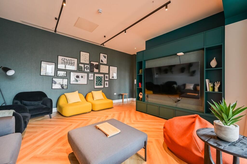 Apartment in London - View 4