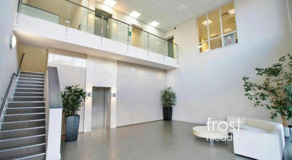 U5 2 Station Court Townmead Rd SW6 office 5.jpg