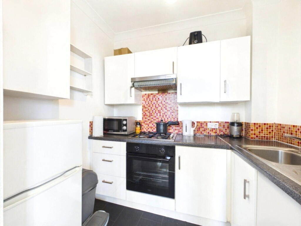 Apartment in Hove, Brunswick - View 5