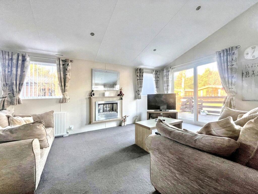 2 Bamburgh Drive, Felton, Morpeth, Northumberland, NE65 9QH photo 3