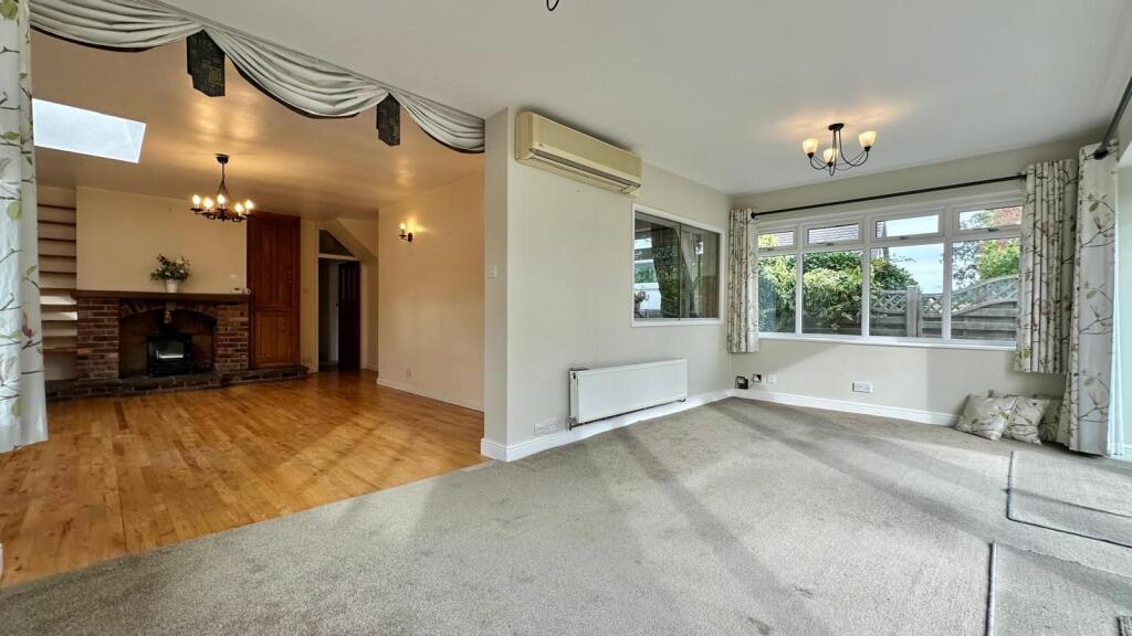 House in Rugby, Binley Woods - More