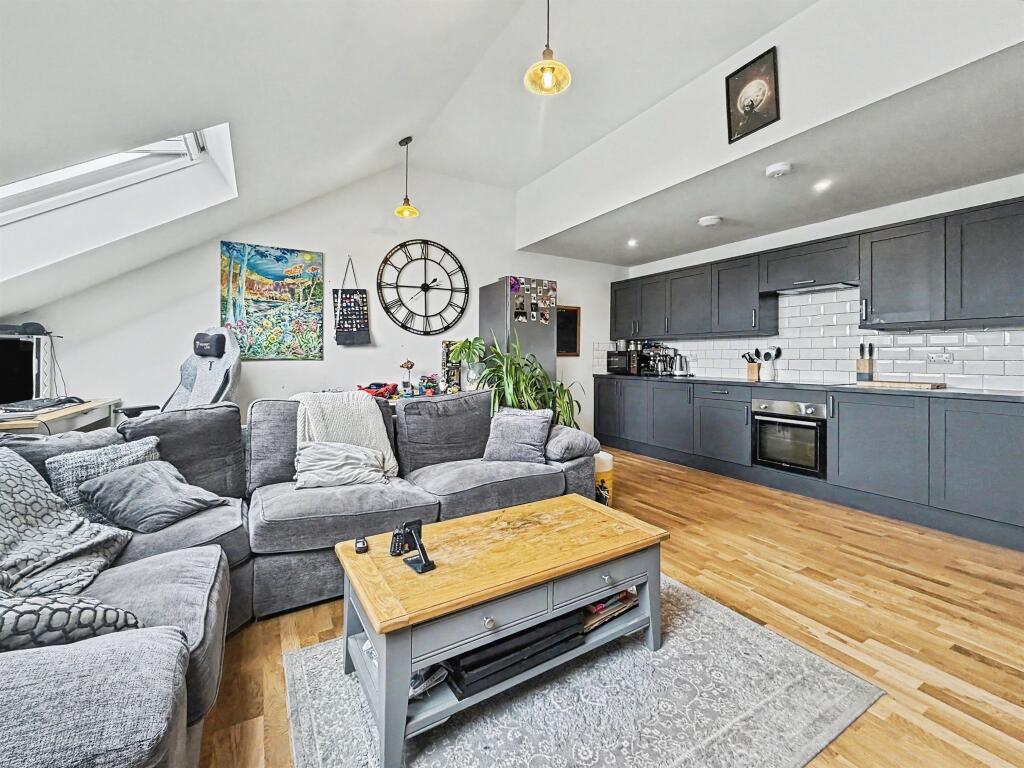 Countess Road, Northampton - View 3