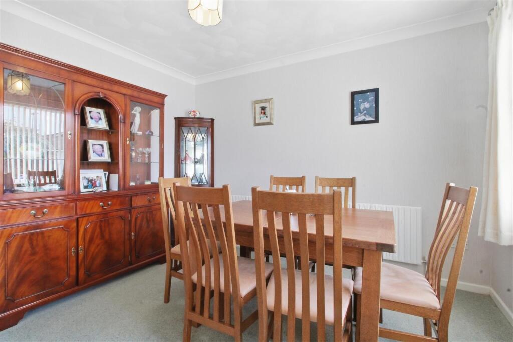Belgrave Crescent, Seaford photo 4