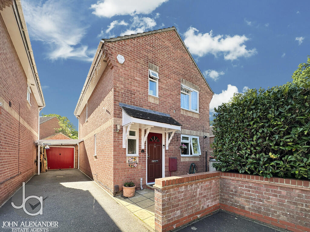 3-bed detached on Friday Wood Green, Colchester, £325,000