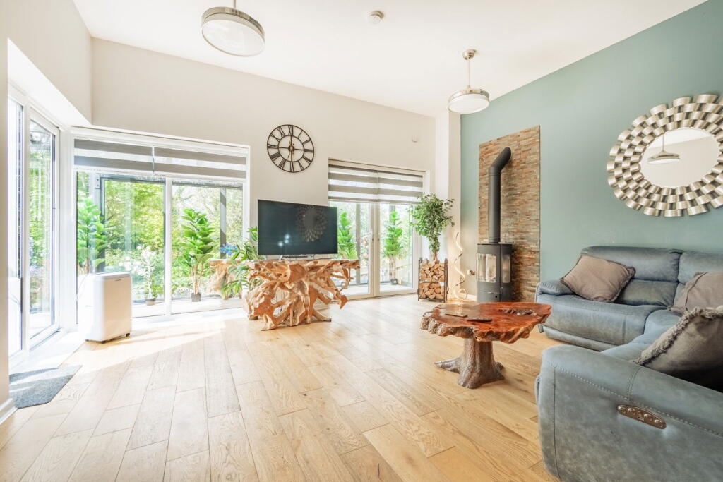 Moorings reach, Maidstone, ME14 2FH photo 3