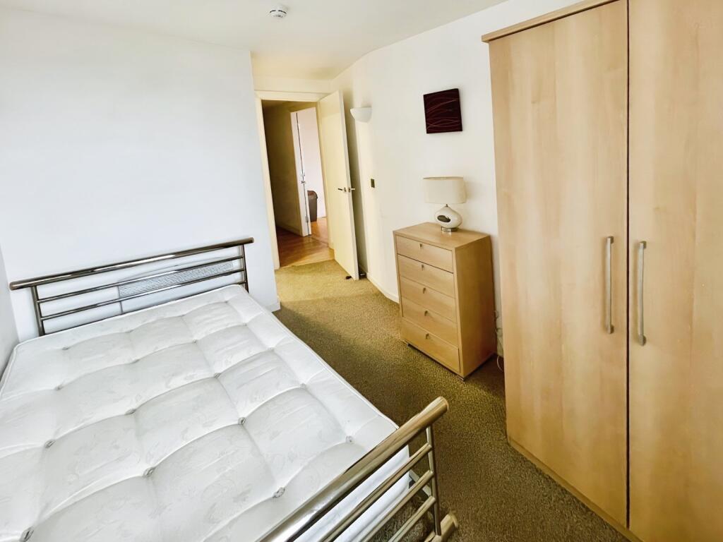 Apartment in Leeds - View 5