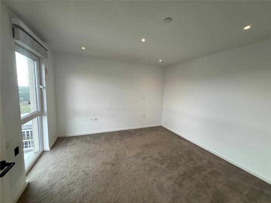 Apartment in Poole, Parkstone - View 5