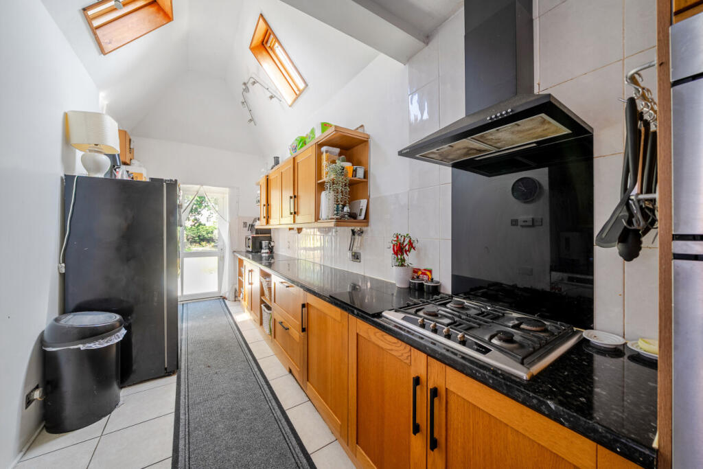 House in London - View 5