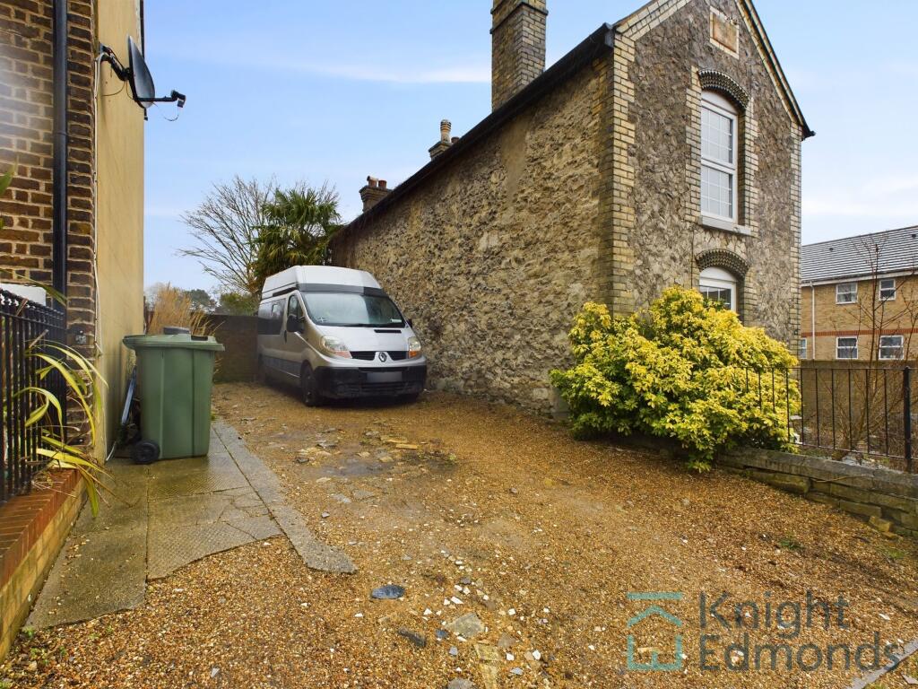 Charlton Street, Maidstone, ME16 - View 2