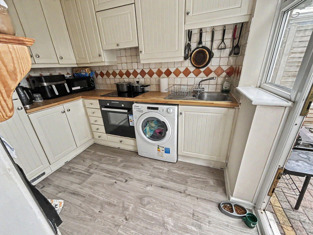 House in Bournemouth, Bournemouth, Christchurch and Poole - View 5