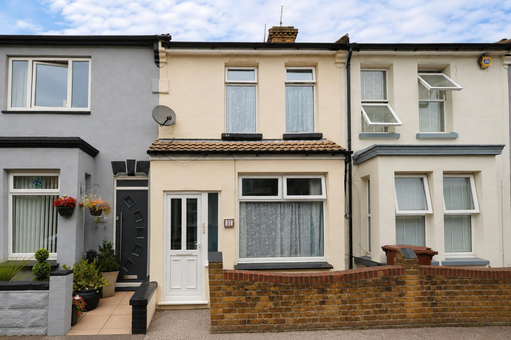 Main image of property: Junction Road, Gillingham