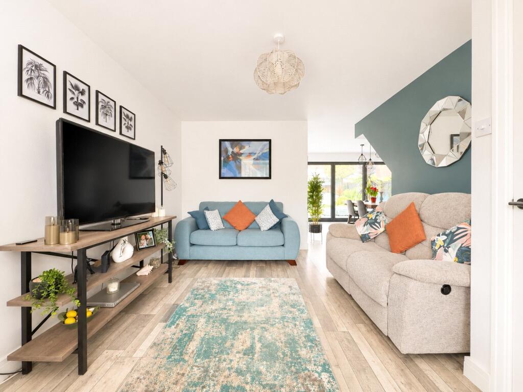 House in Wirral, Liverpool City Region - More
