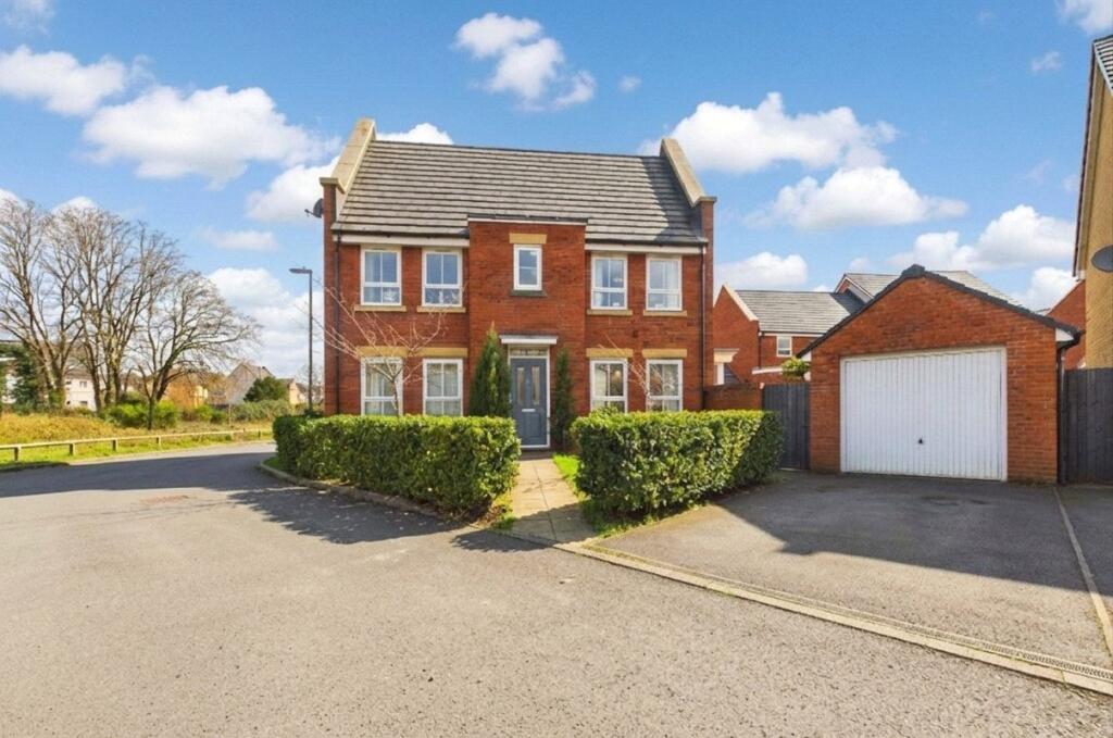 Main image of property: Whitsun Leaze, Patchway, Bristol, South Gloucestershire, BS34