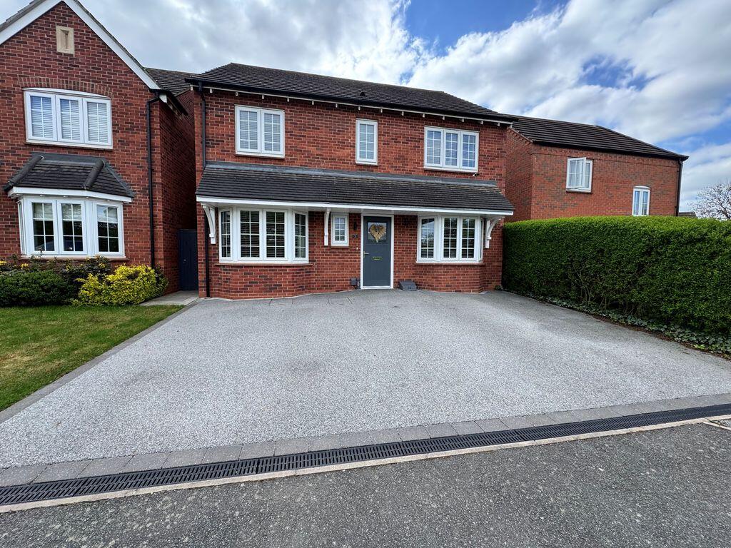 4-bed detached on Skeggles Close, Nuneaton, £389,995