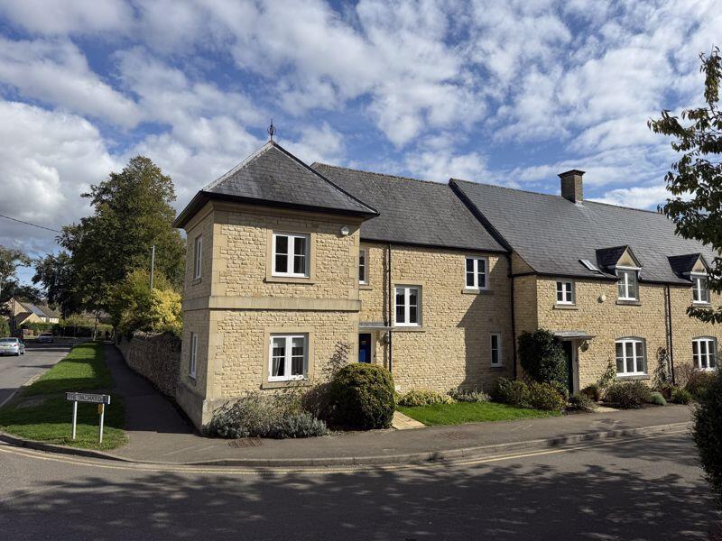 3-bed other on 1 The Orchard, The Croft, Fairford, £450,000