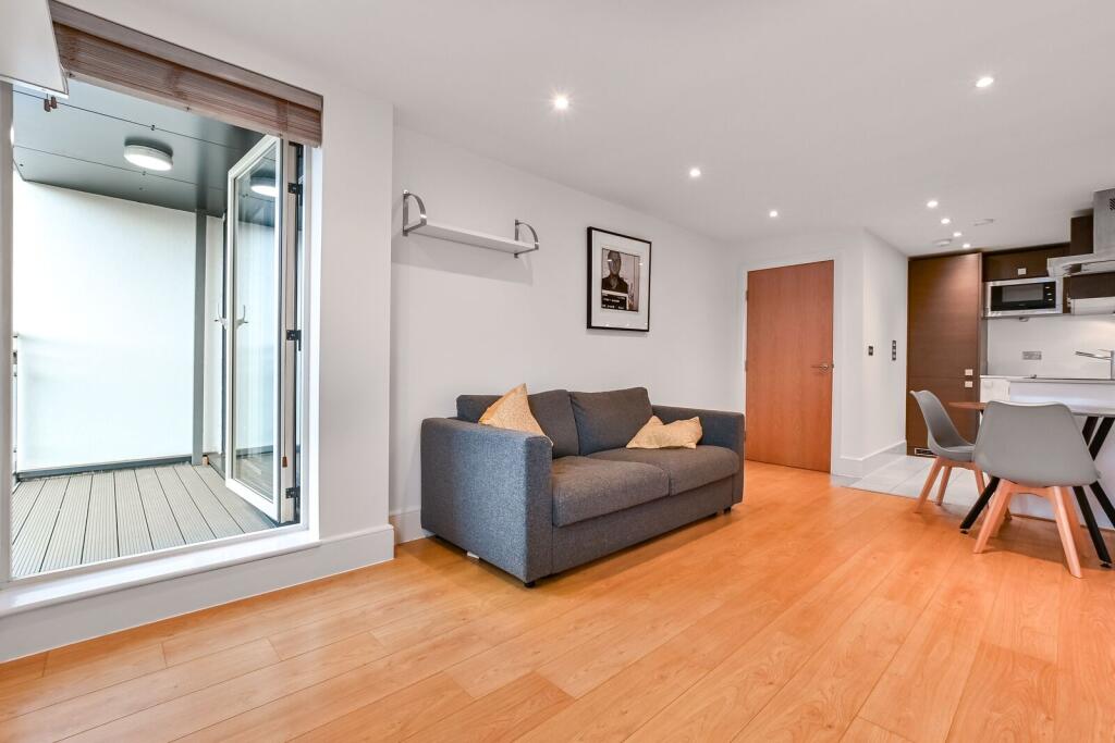 Apartment in London - View 2