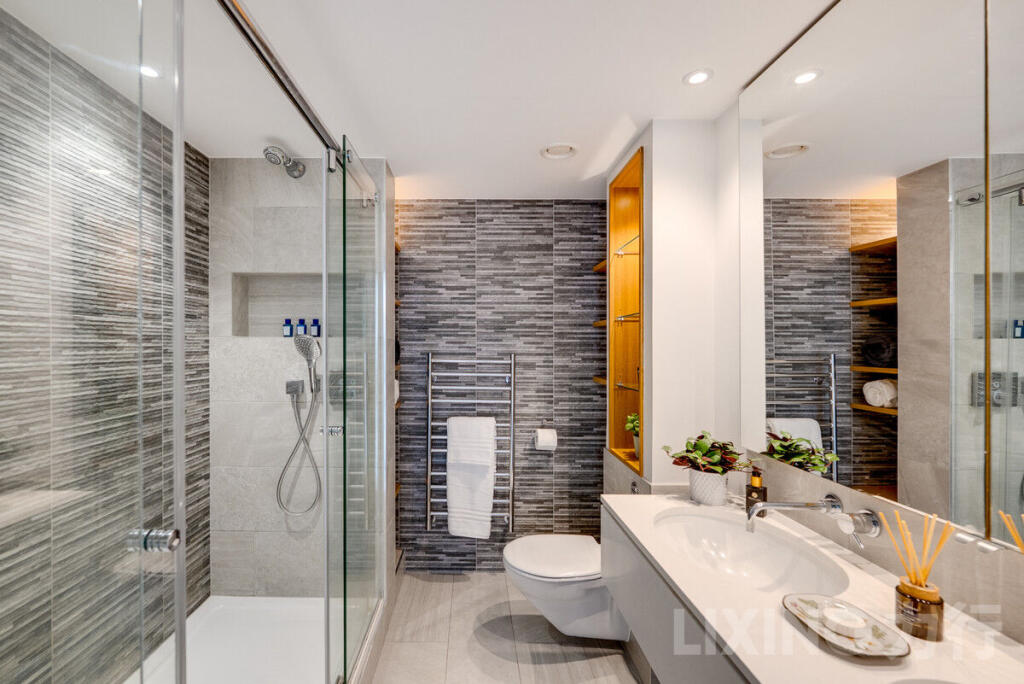 Apartment in London - View 5