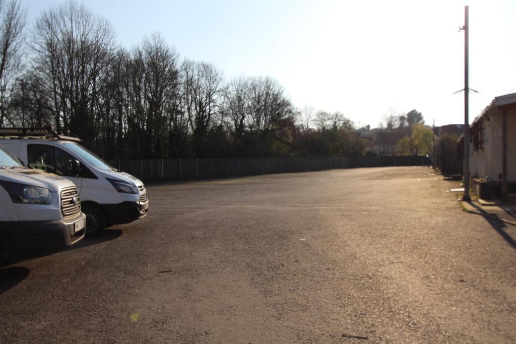 Main image of property: Unit 4E Kingsfield Lane