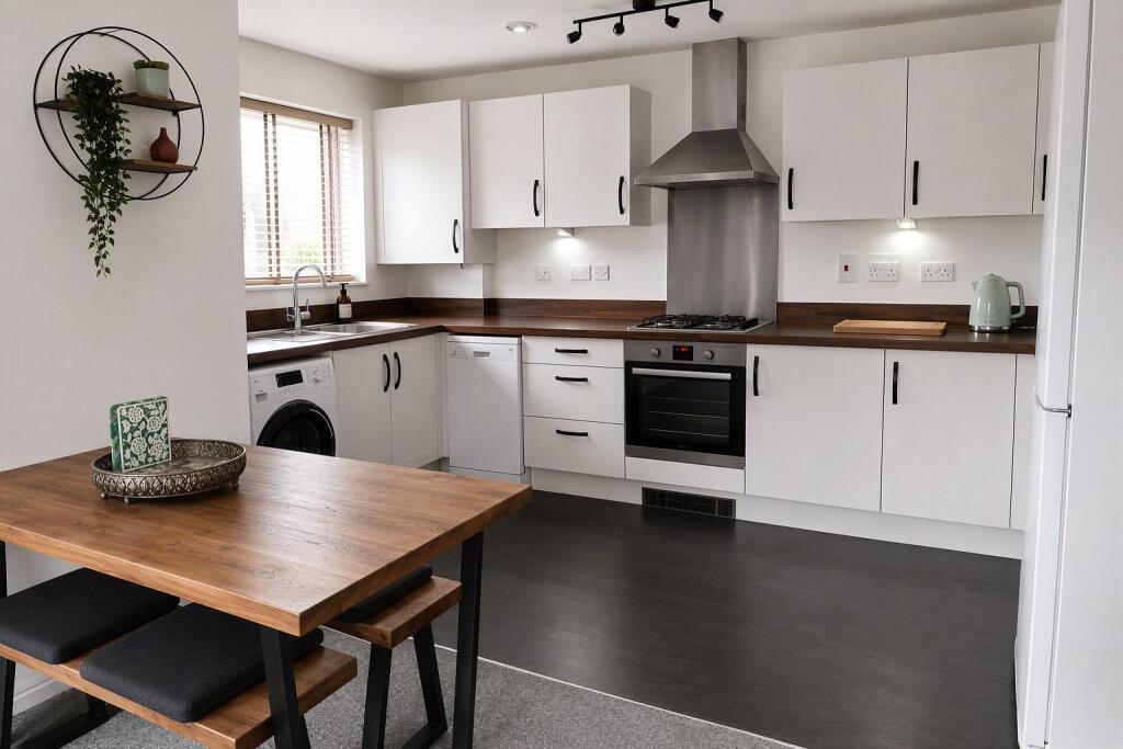 Apartment in Reading - View 3