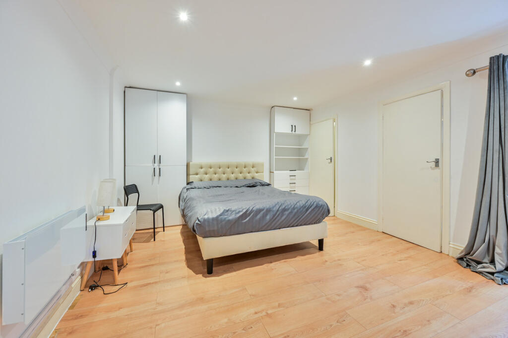 Main image of property: Monmouth Road, London, W2