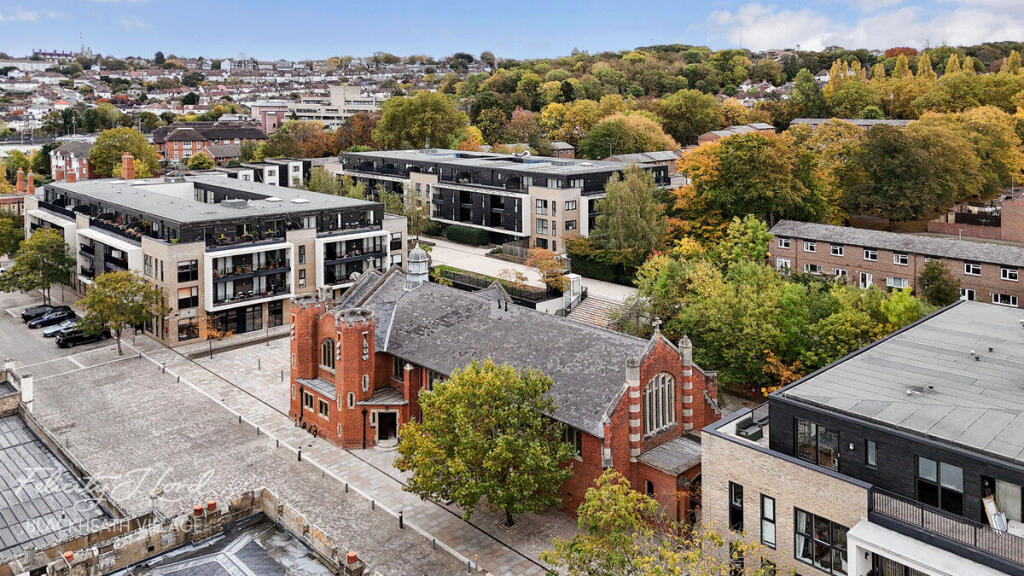 2-bed apartment on 22 Ashmore Road, £775,000