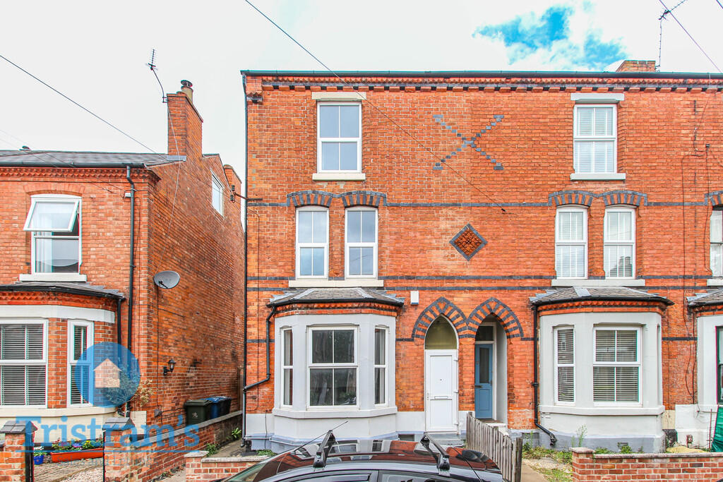 Main image of property: Charnwood Grove, West Bridgford, Nottingham