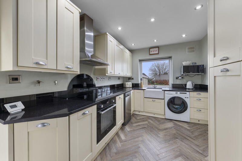 Errington Road, Walton, Chesterfield photo 3