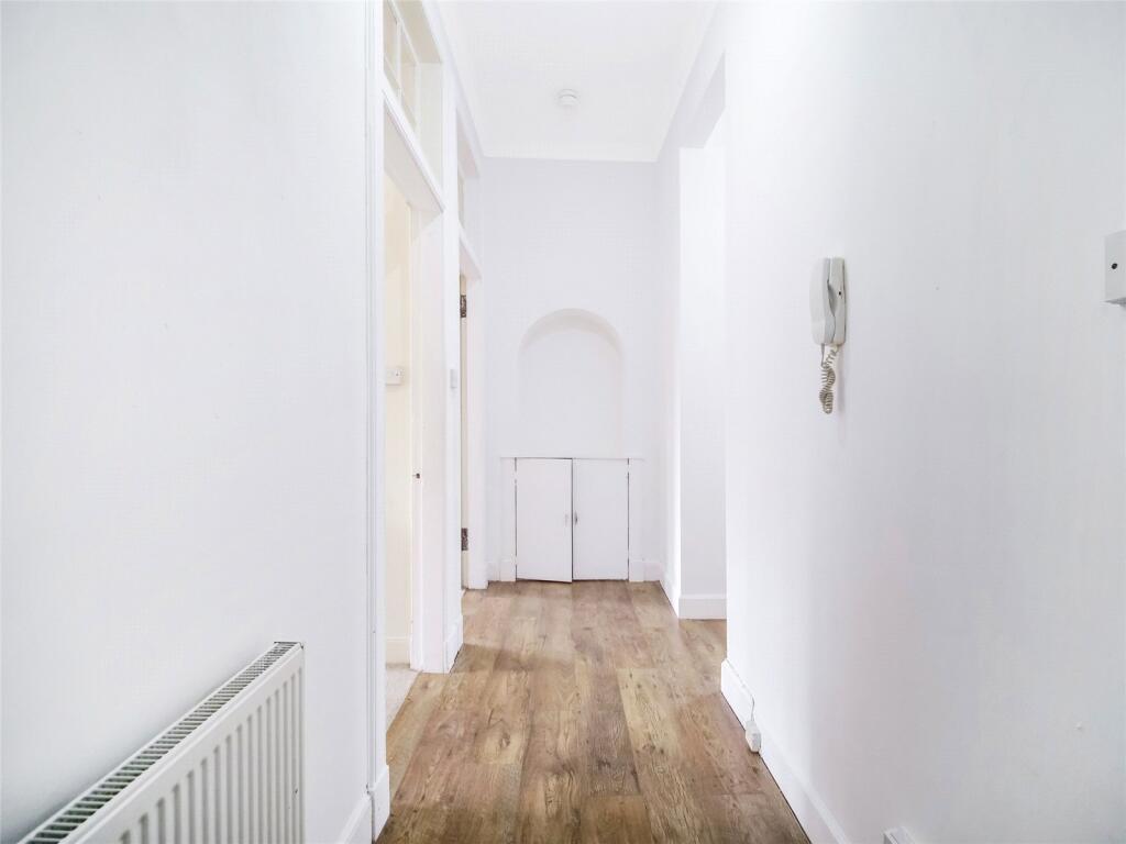 Apartment in Ayr, Wallacetown - View 2