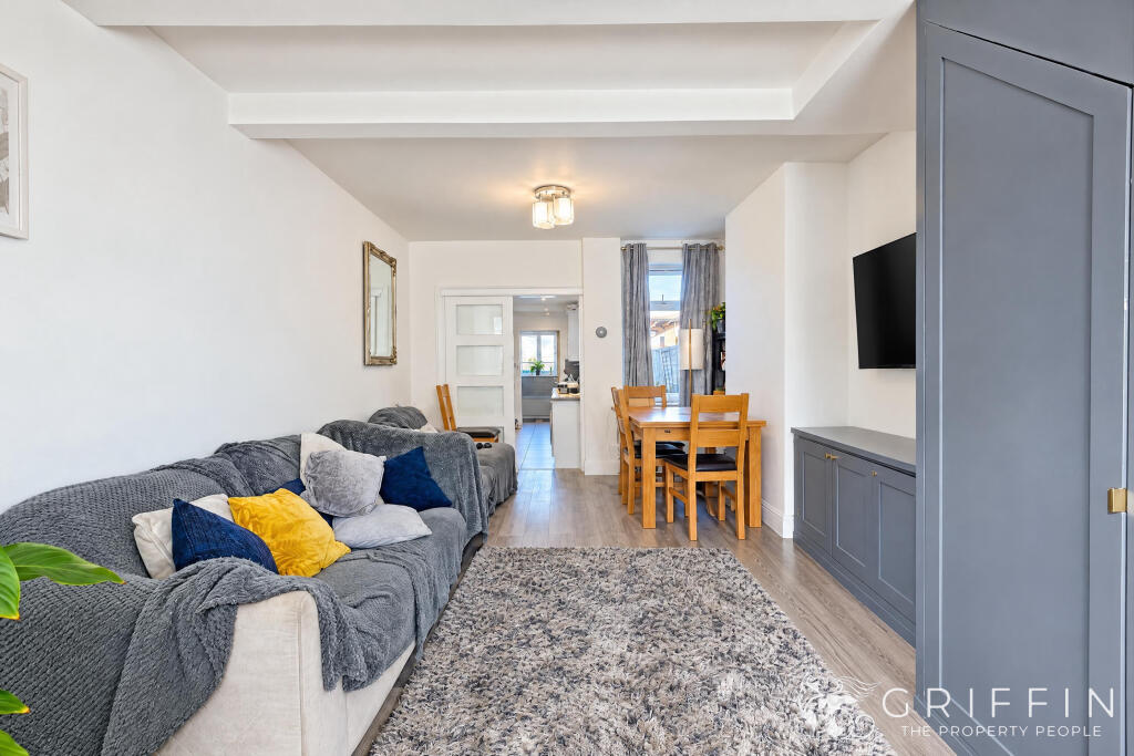 House in Grays, Little Thurrock - View 5