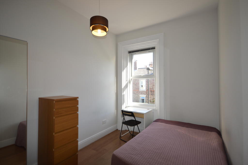 House in Newcastle upon Tyne, Tyne and Wear - View 4