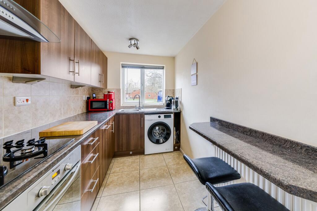Beaufort Close, Didcot, OX11 photo 3