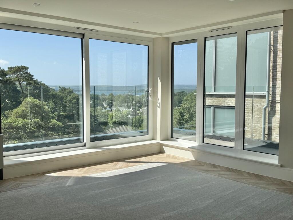 Apartment in Poole, Lower Parkstone - More