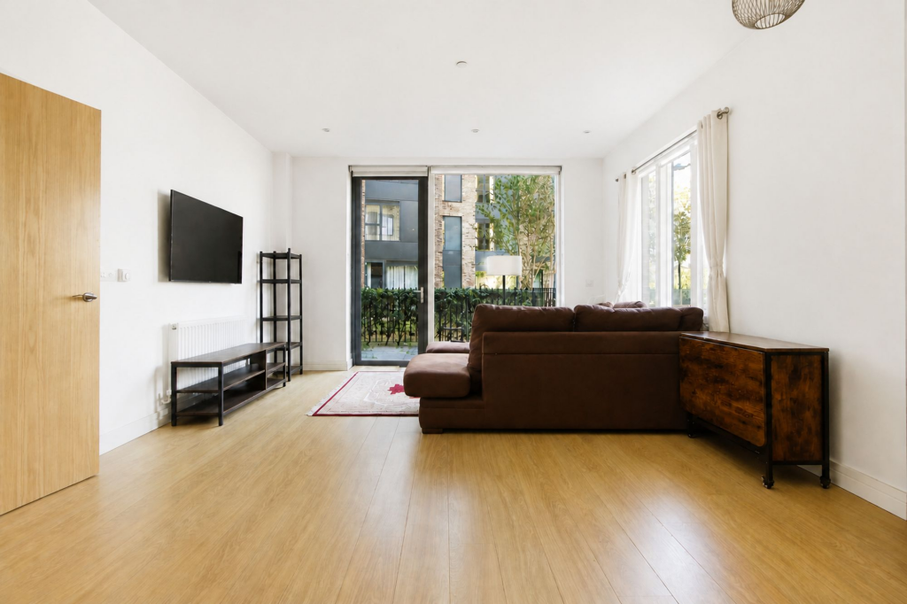 Apartment in Croydon - View 5