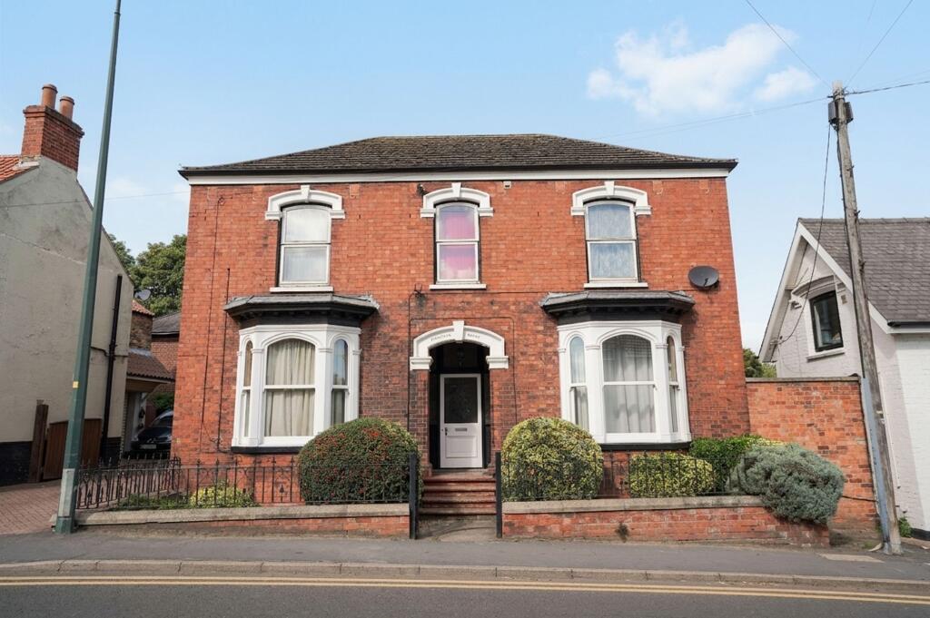 Main image of property: High Street, Waltham, DN37