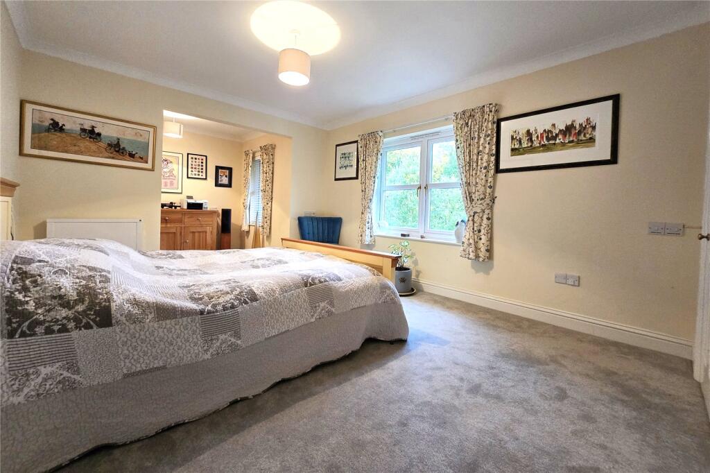 Mytchett Heath, Mytchett, Camberley, Surrey, GU16 photo 3