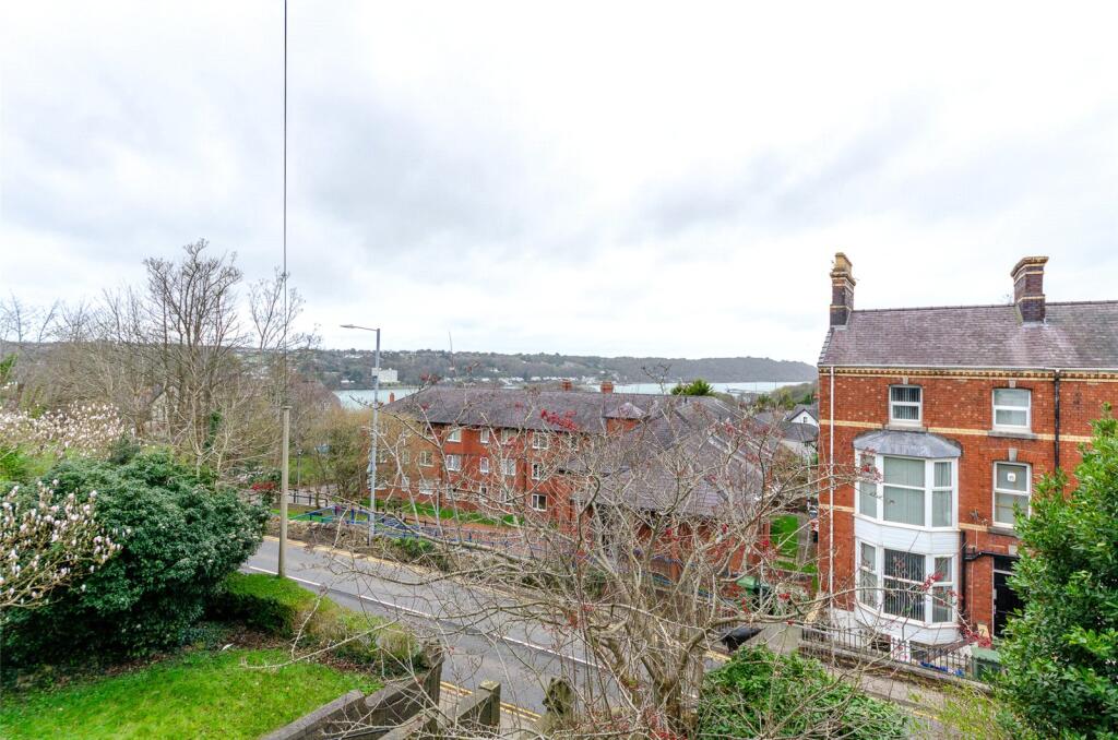 Menai View Terrace, Bangor, Gwynedd, LL57 photo 3