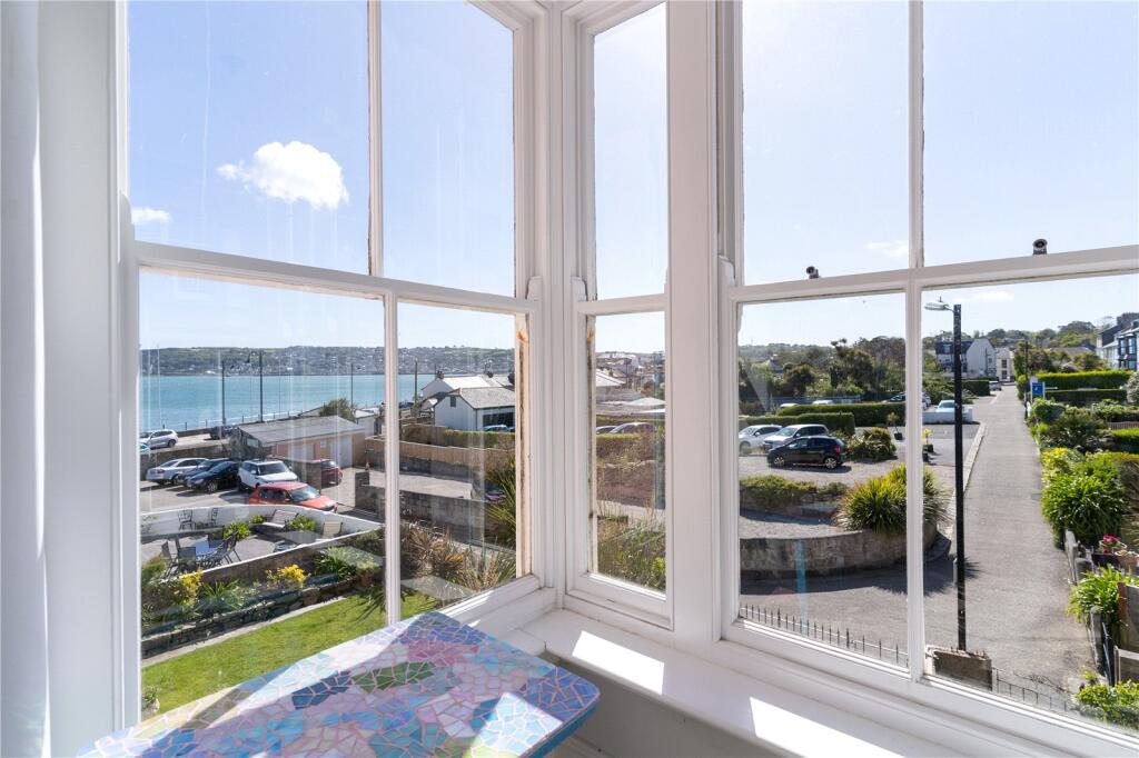 Regent Terrace, Penzance, TR18 photo 2