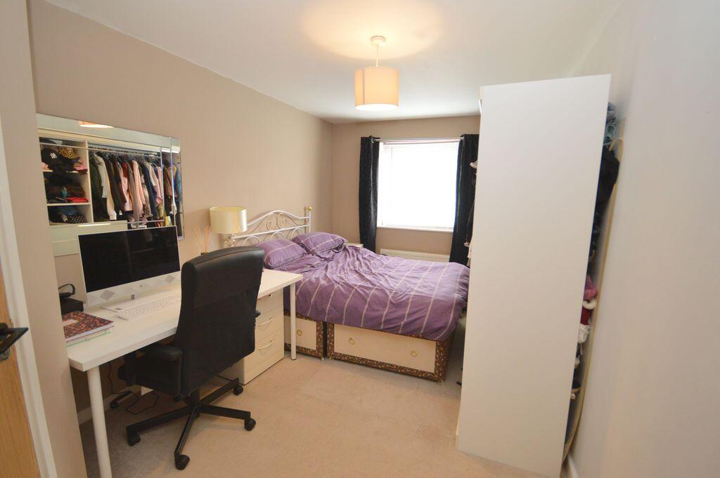 Apartment in Runcorn, Dukesfield, Higher Runcorn - View 5