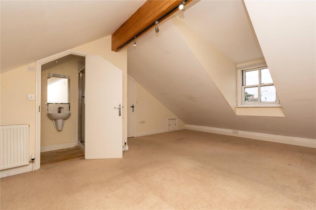 House in Truro - View 3