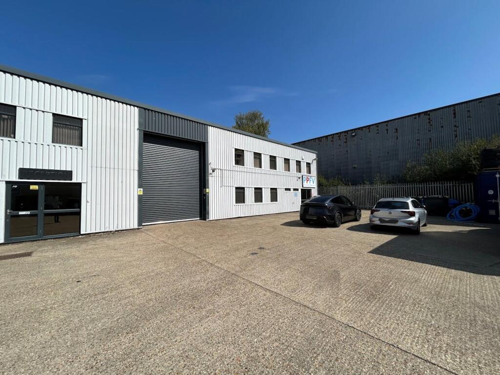 Main image of property: 6 Cedar Trade Park, Cobham Road, Ferndown Industrial Estate, Wimborne, BH21 7SD