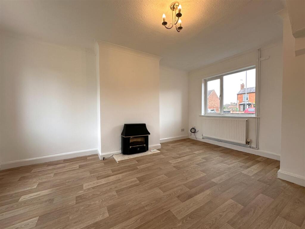 Batch House, London Road, Balderton, Newark - View 6