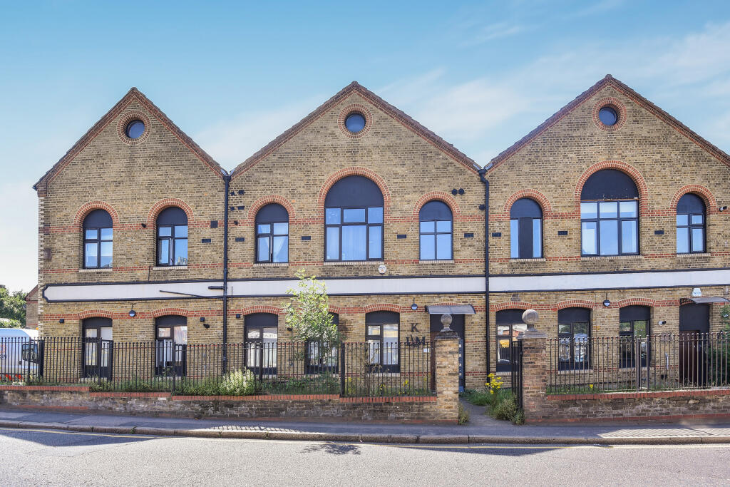 Main image of property: Homesdale road, Bromley, BR1