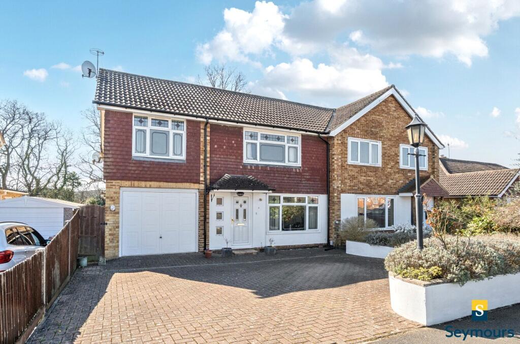 3-bed semi-detached on Envis Way, Fairlands, Guildford, Surrey, GU3, £500,000